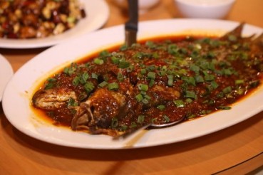 News 12 New Jersey tastes Chengdu 23 Sichuan dumplings, dan dan